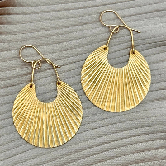 Handmade Hearth Earrings: Gold