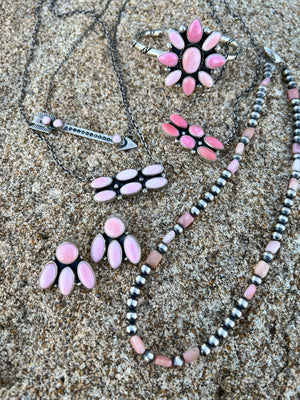 Dark Pink Conch Bar Necklace