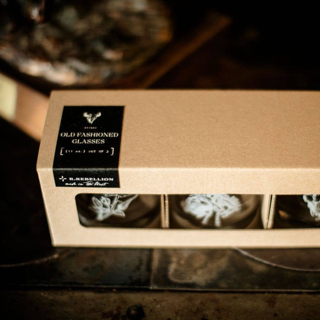 Western Inspired Etched Old Fashioned Whiskey Glasses Set/3